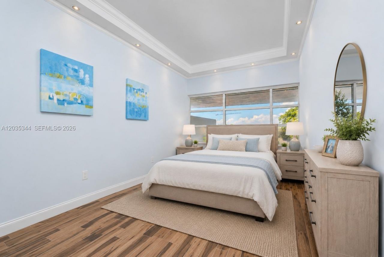 400 S Pointe Dr , Unit 307, Miami Beach, FL 33139 Photo