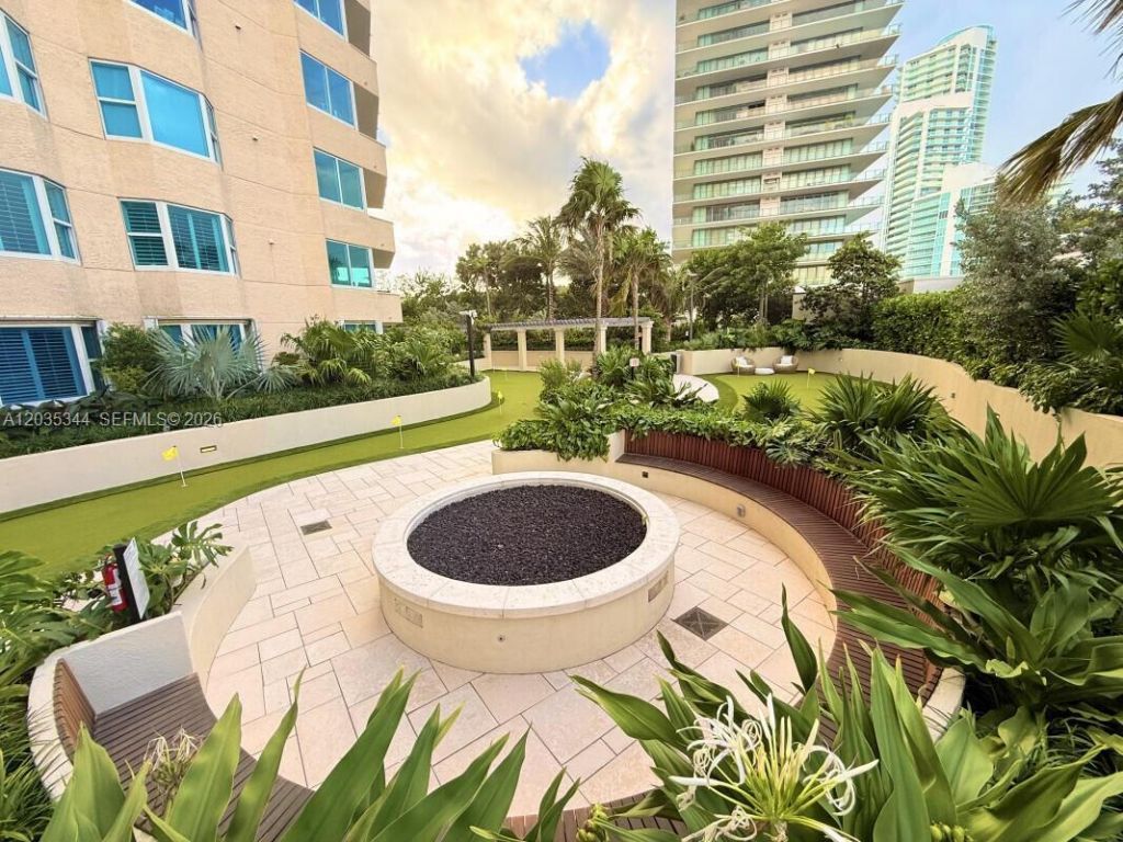 400 S Pointe Dr , Unit 307, Miami Beach, FL 33139 Photo