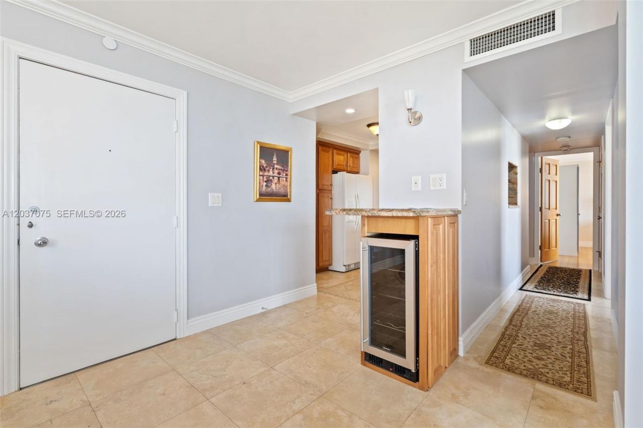 1 Las Olas Cir , Unit 809, Fort Lauderdale, FL 33316 Photo