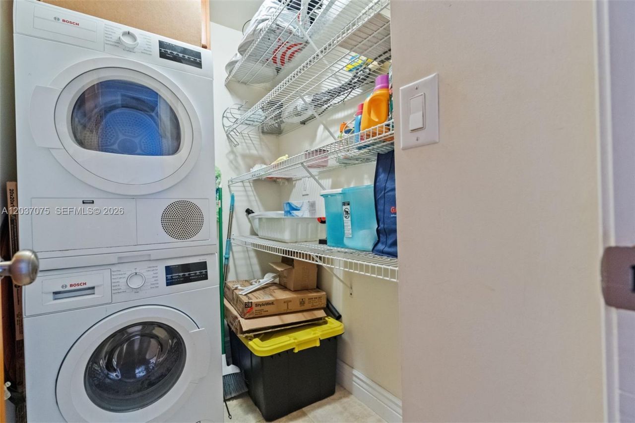 1 Las Olas Cir , Unit 809, Fort Lauderdale, FL 33316 Photo