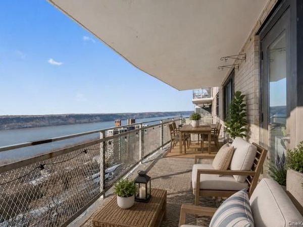3671 Hudson Manor Terrace, Unit 14L, Bronx, NY 10463