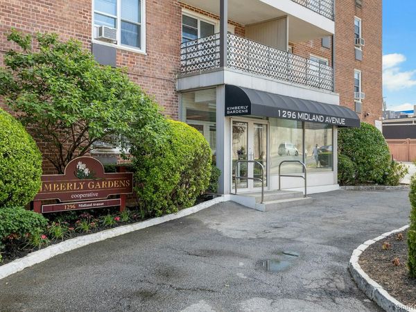 1296 Midland Avenue, Unit L2, Yonkers, NY 10704