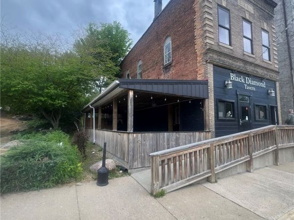 106 W Main Street , Shawnee, OH 43782