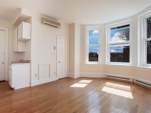 22 N MAIN STREET , Unit 2, DOYLESTOWN, PA 18901