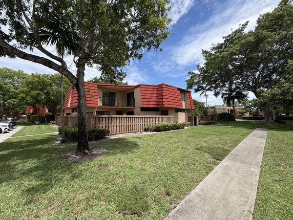 8273 Severn Drive, Unit D, Boca Raton, FL 33433