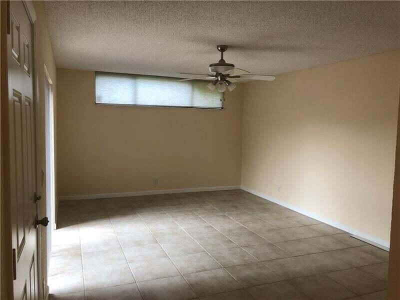 8273 Severn Drive, Unit D, Boca Raton, FL 33433 Photo