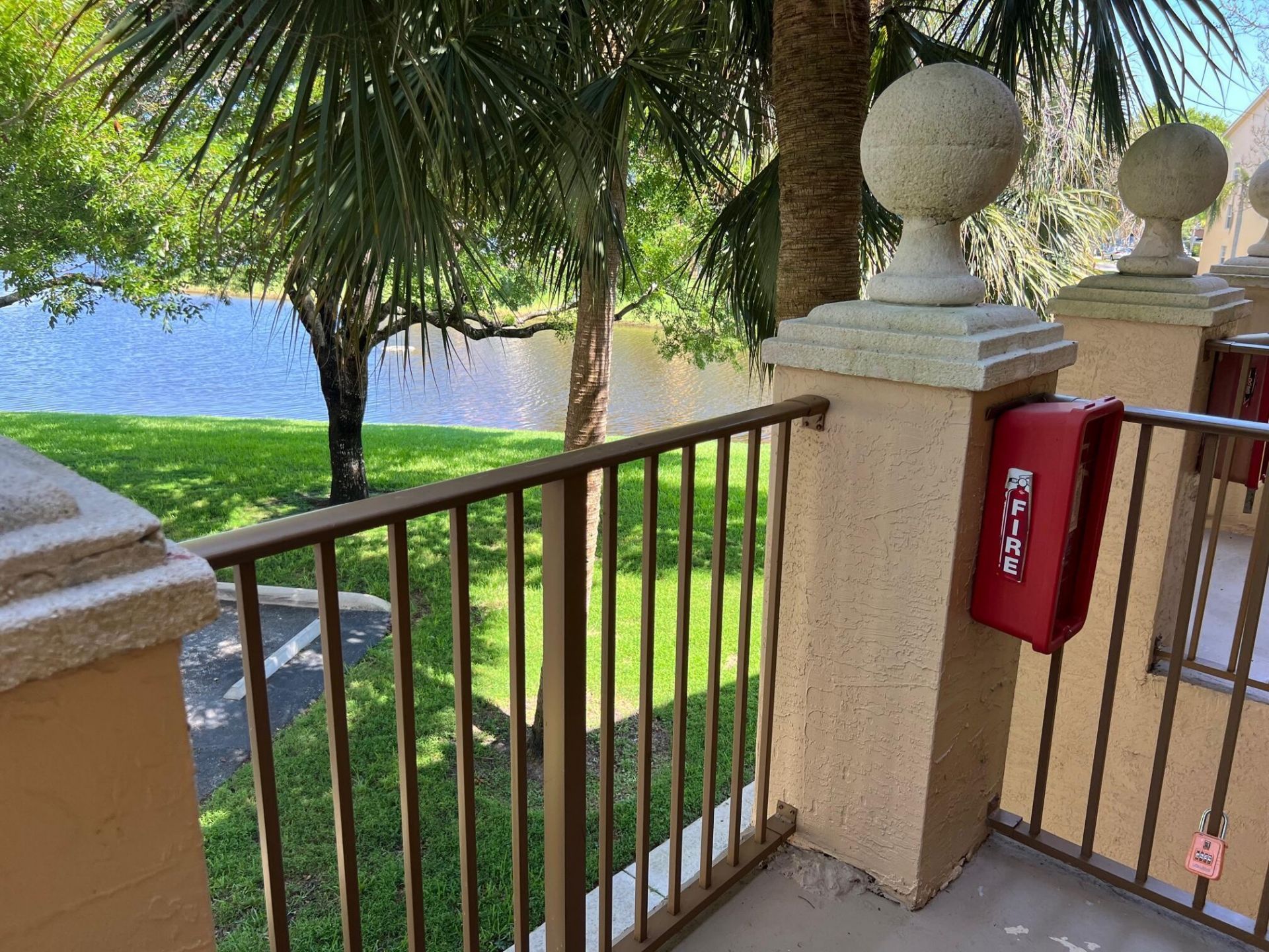 4220 San Marino Boulevard, Unit 201, West Palm Beach, FL 33409 Photo