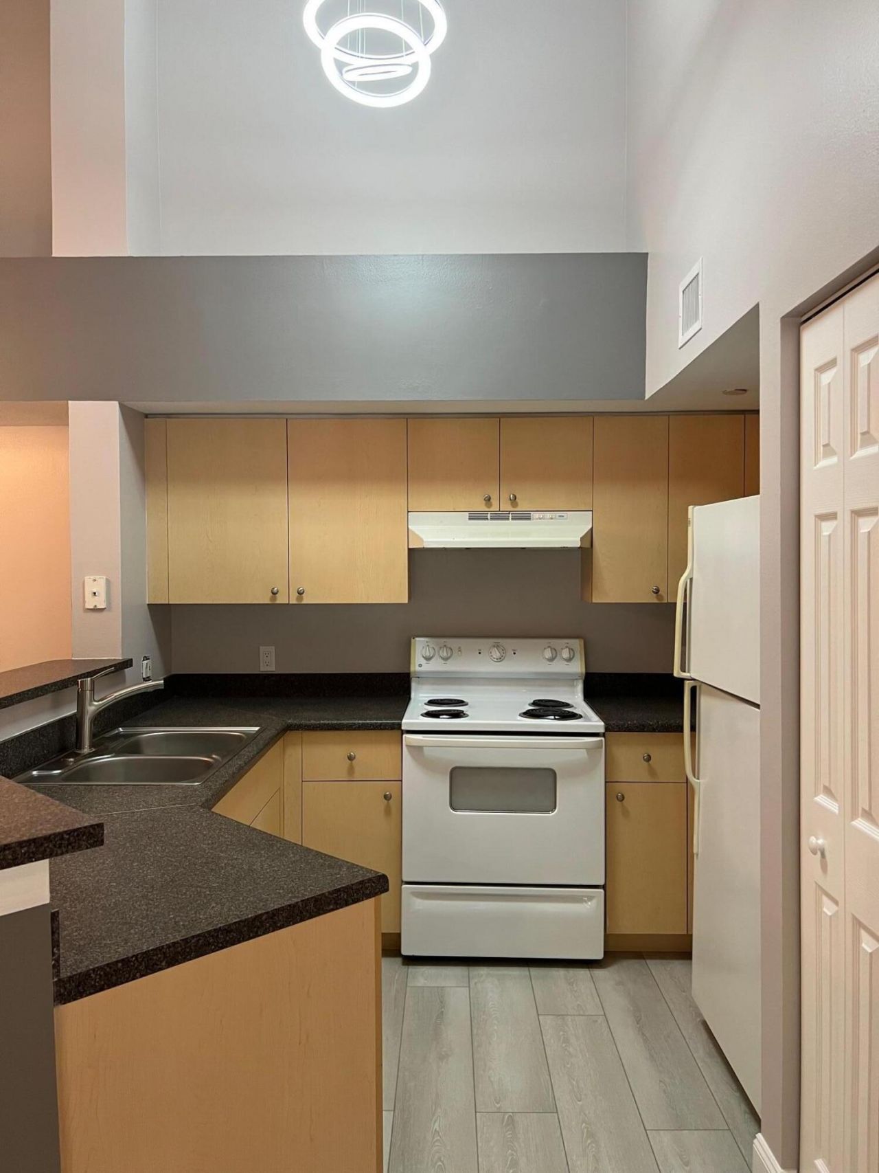4220 San Marino Boulevard, Unit 201, West Palm Beach, FL 33409 Photo