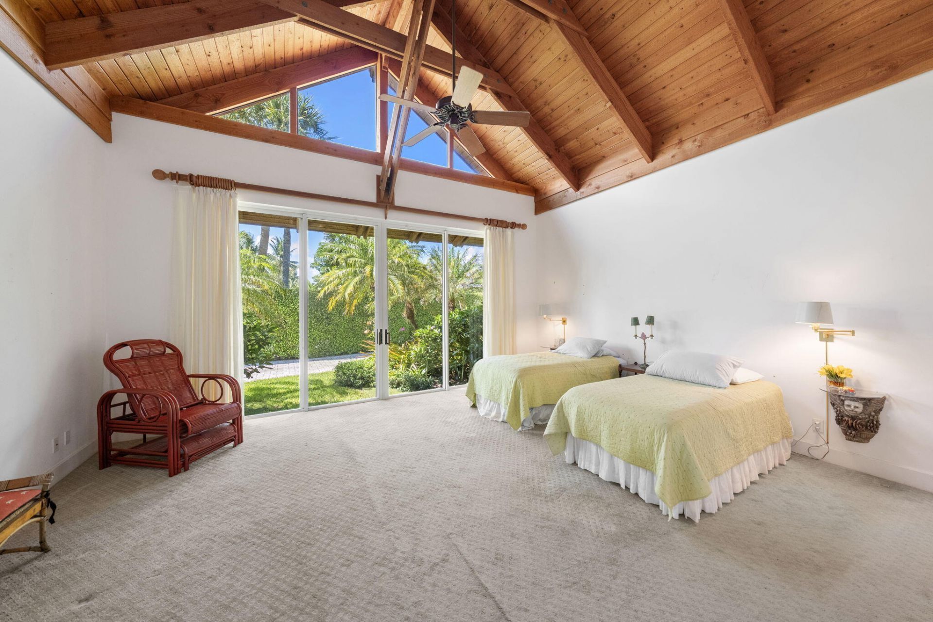 6 La Costa Way, Palm Beach, FL 33480 Photo