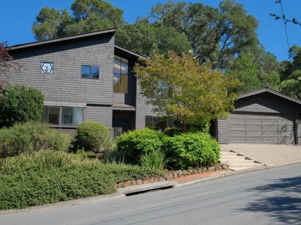 918 La Mesa Drive, Portola Valley, CA 94028