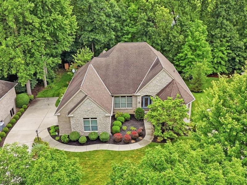 5434 Grand Legacy Drive, Hamilton Twp, OH 45039 Photo 2