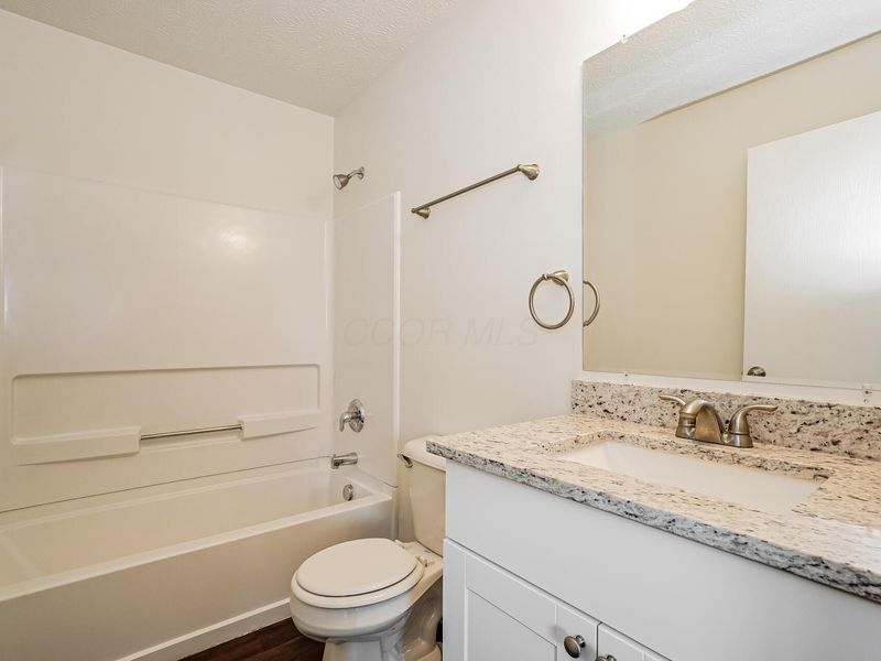 7525 Hemrich Drive , Canal Winchester, OH 43110 Photo 14