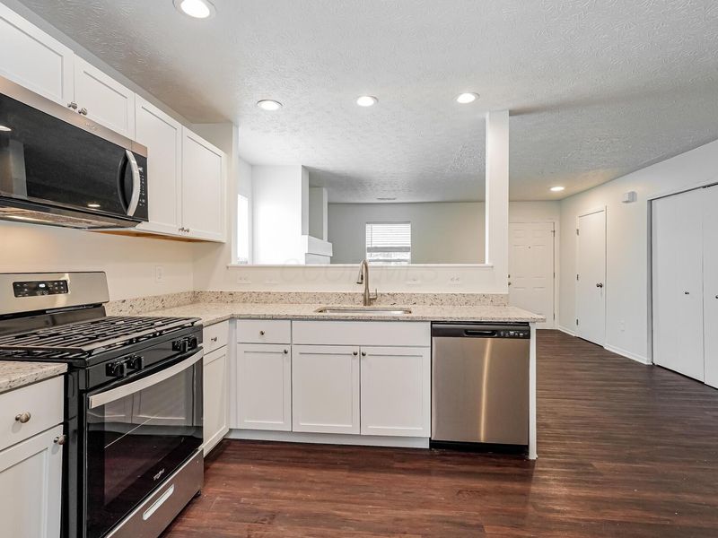 7525 Hemrich Drive , Canal Winchester, OH 43110 Photo 8