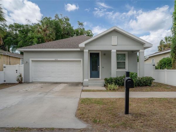 2215 E 19TH AVENUE , TAMPA, FL 33605
