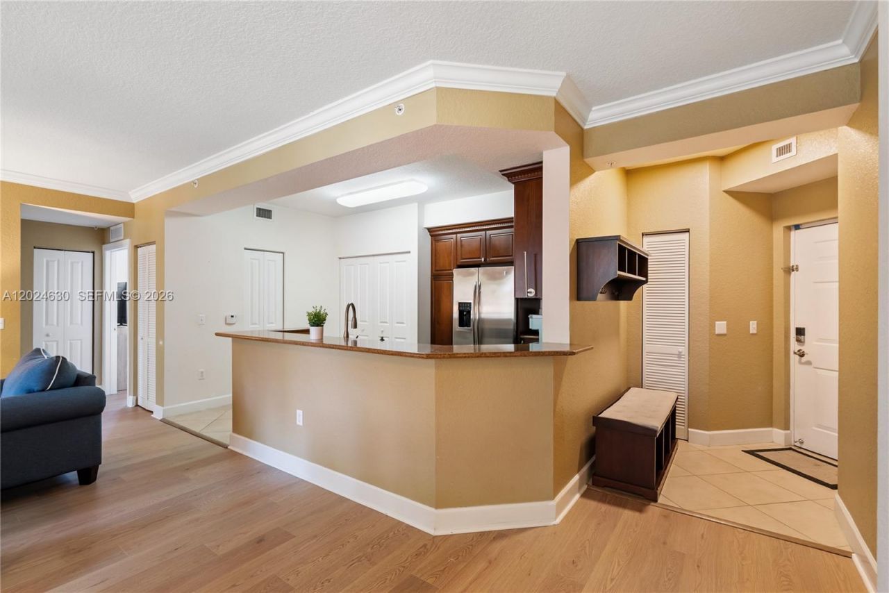 2 Renaissance Way , Unit 305, Boynton Beach, FL 33426 Photo