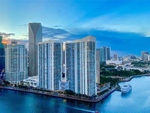335 S Biscayne Blvd, Unit LPH-04, Miami, FL 33131