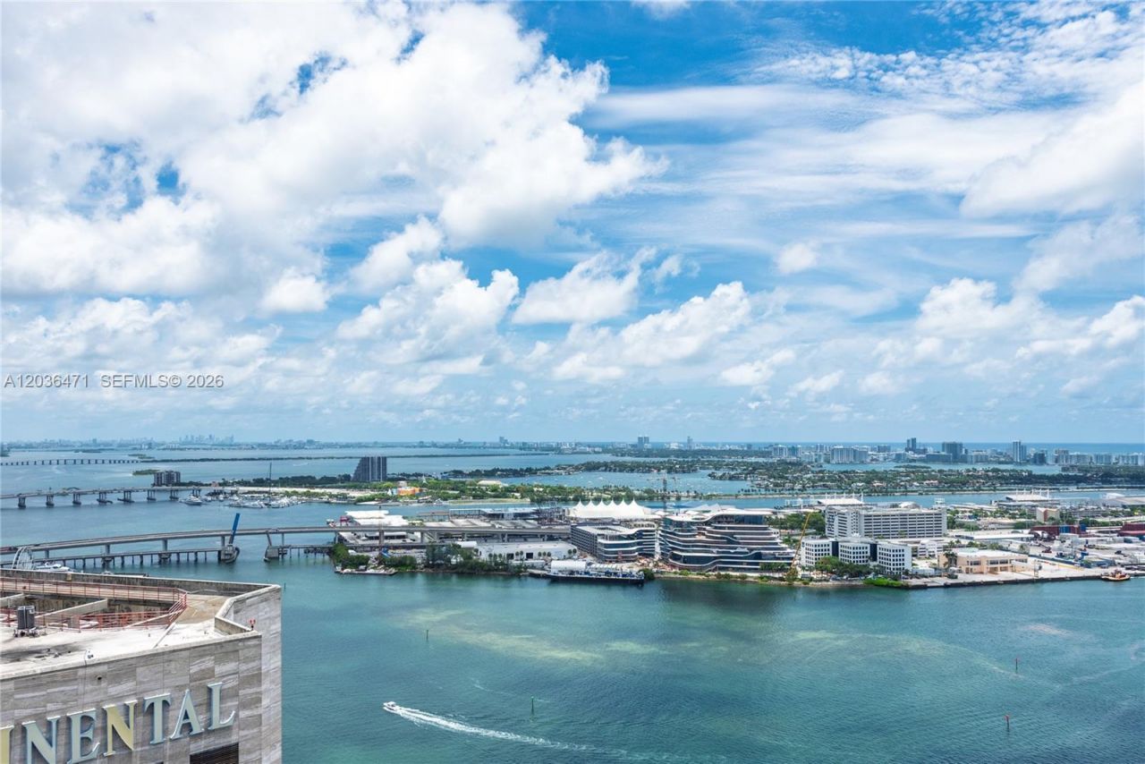 335 S Biscayne Blvd, Unit LPH-04, Miami, FL 33131 Photo