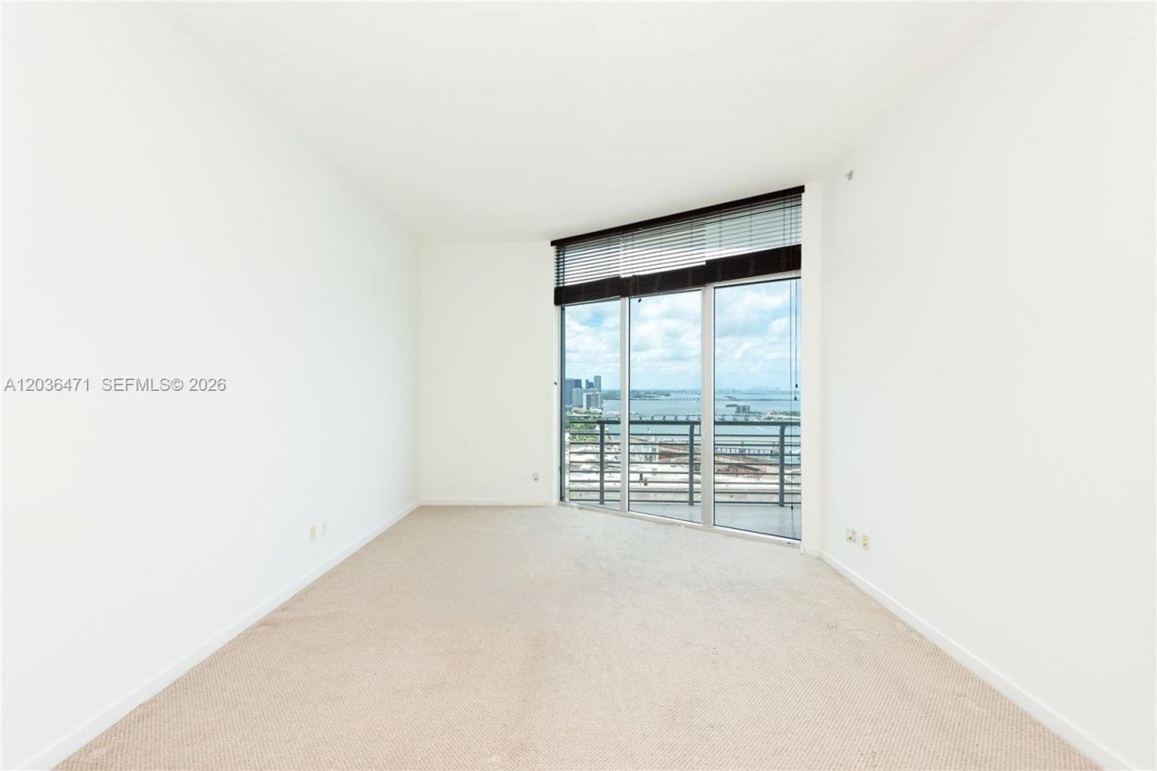 335 S Biscayne Blvd, Unit LPH-04, Miami, FL 33131 Photo