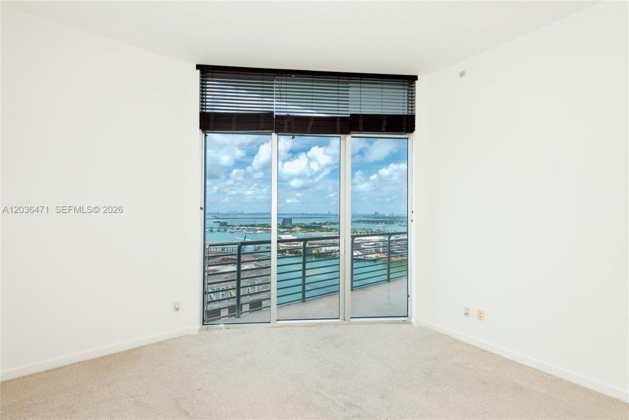 335 S Biscayne Blvd, Unit LPH-04, Miami, FL 33131 Photo