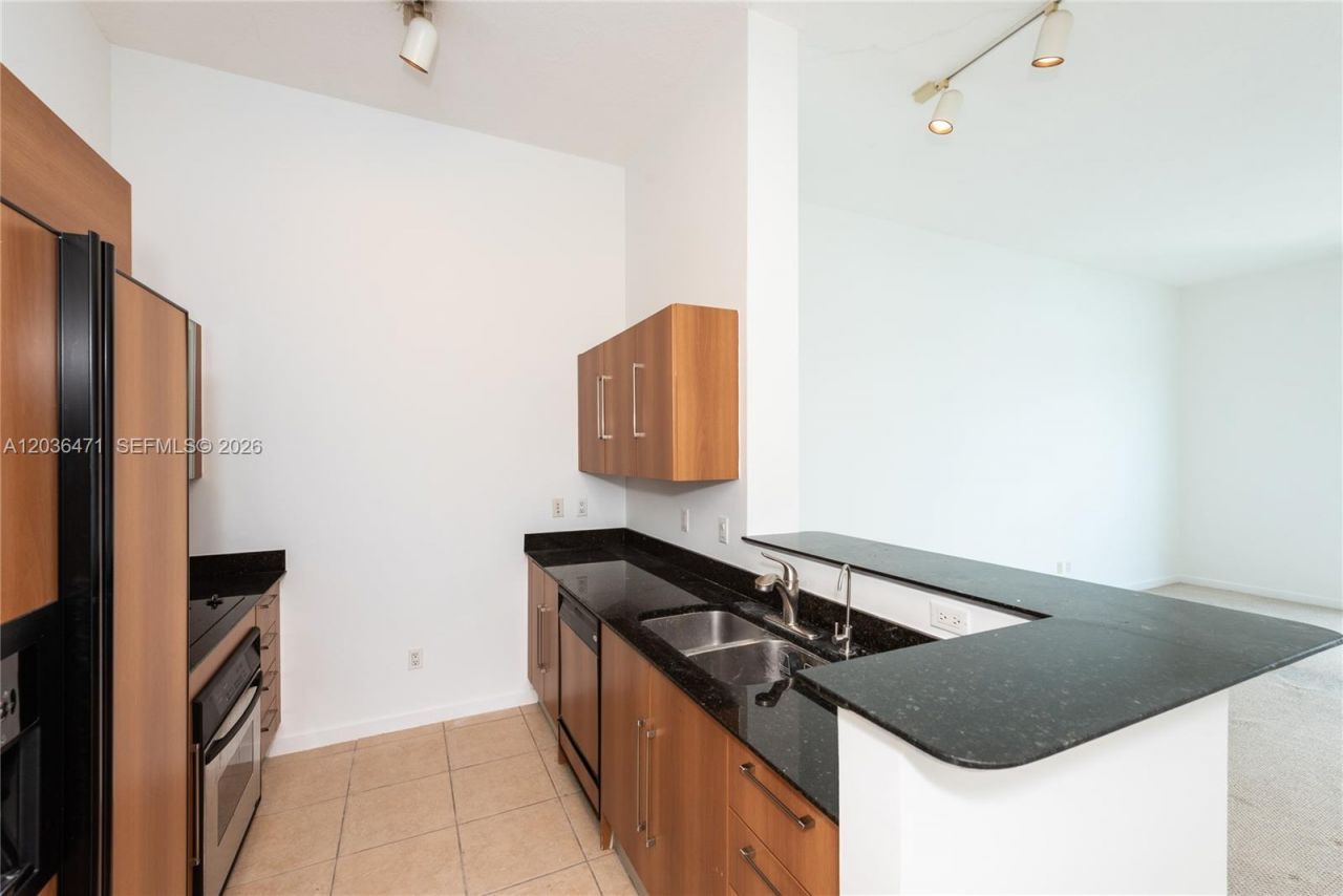 335 S Biscayne Blvd, Unit LPH-04, Miami, FL 33131 Photo