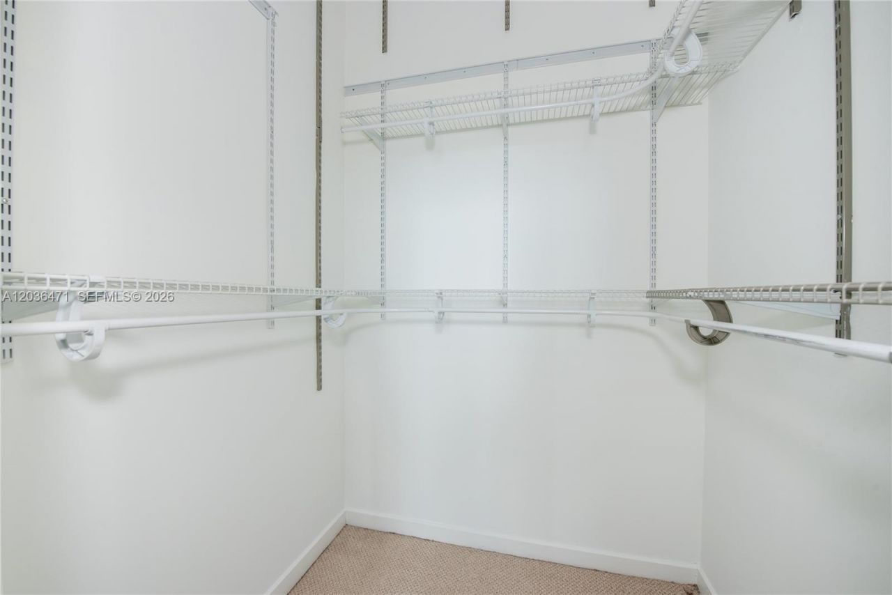 335 S Biscayne Blvd, Unit LPH-04, Miami, FL 33131 Photo