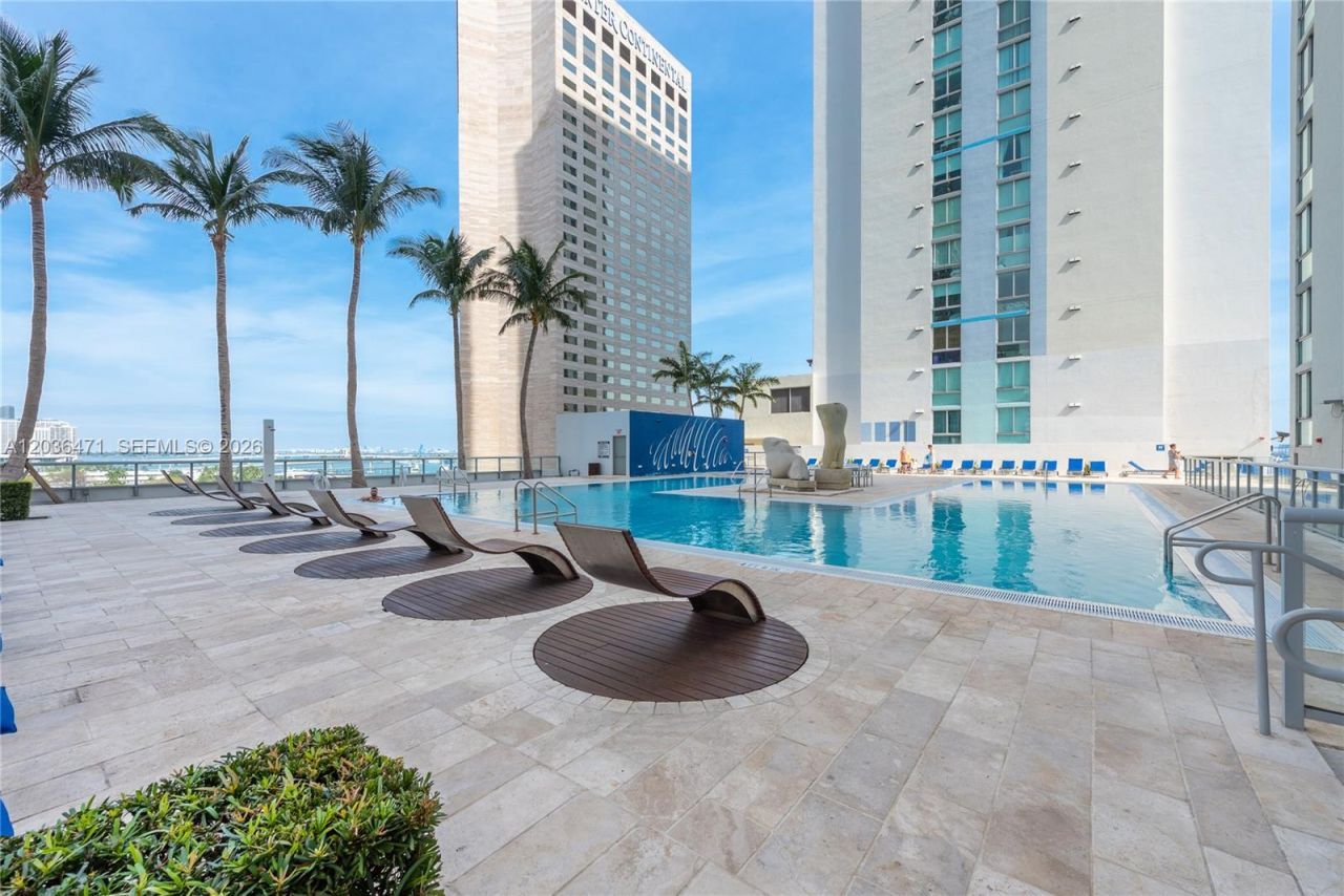 335 S Biscayne Blvd, Unit LPH-04, Miami, FL 33131 Photo