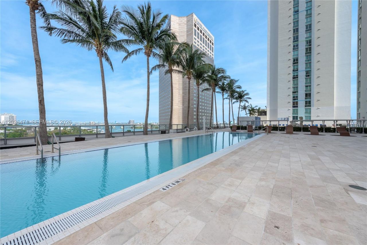 335 S Biscayne Blvd, Unit LPH-04, Miami, FL 33131 Photo