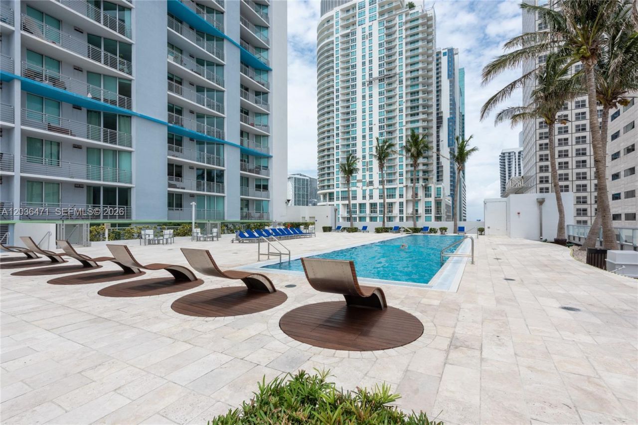 335 S Biscayne Blvd, Unit LPH-04, Miami, FL 33131 Photo