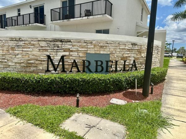754 SE 19th St , Homestead, FL 33034