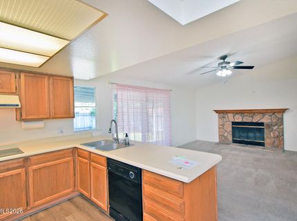 1465 Winterwood Avenue, Sparks, NV 89434 Photo