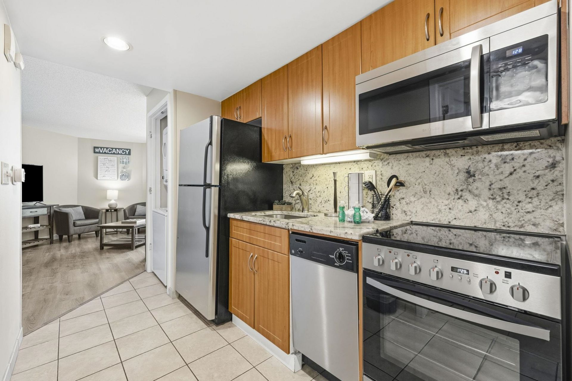 201 Ocean Blvd. S Photo 8