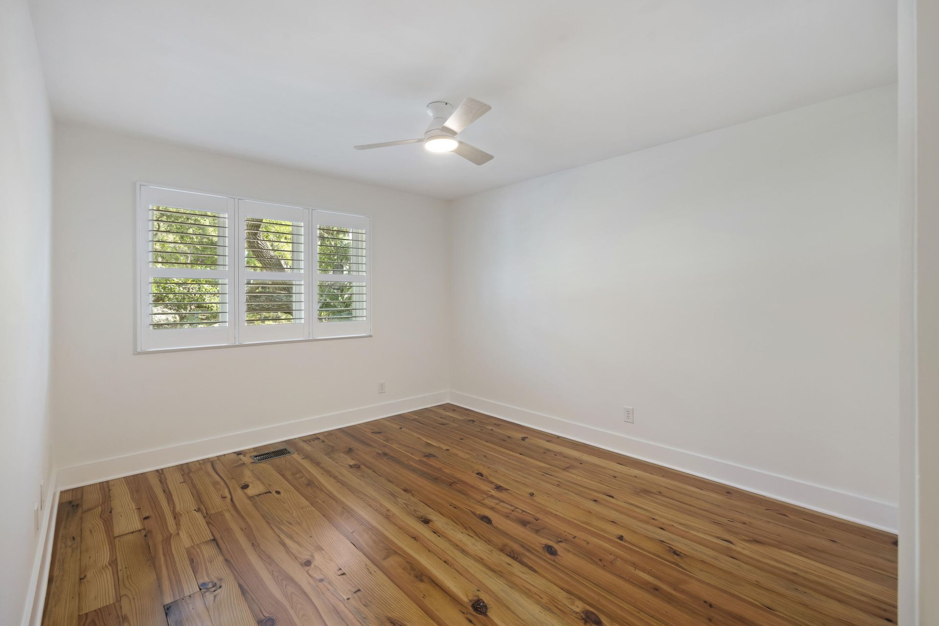 137 Sparrow Drive Photo 19