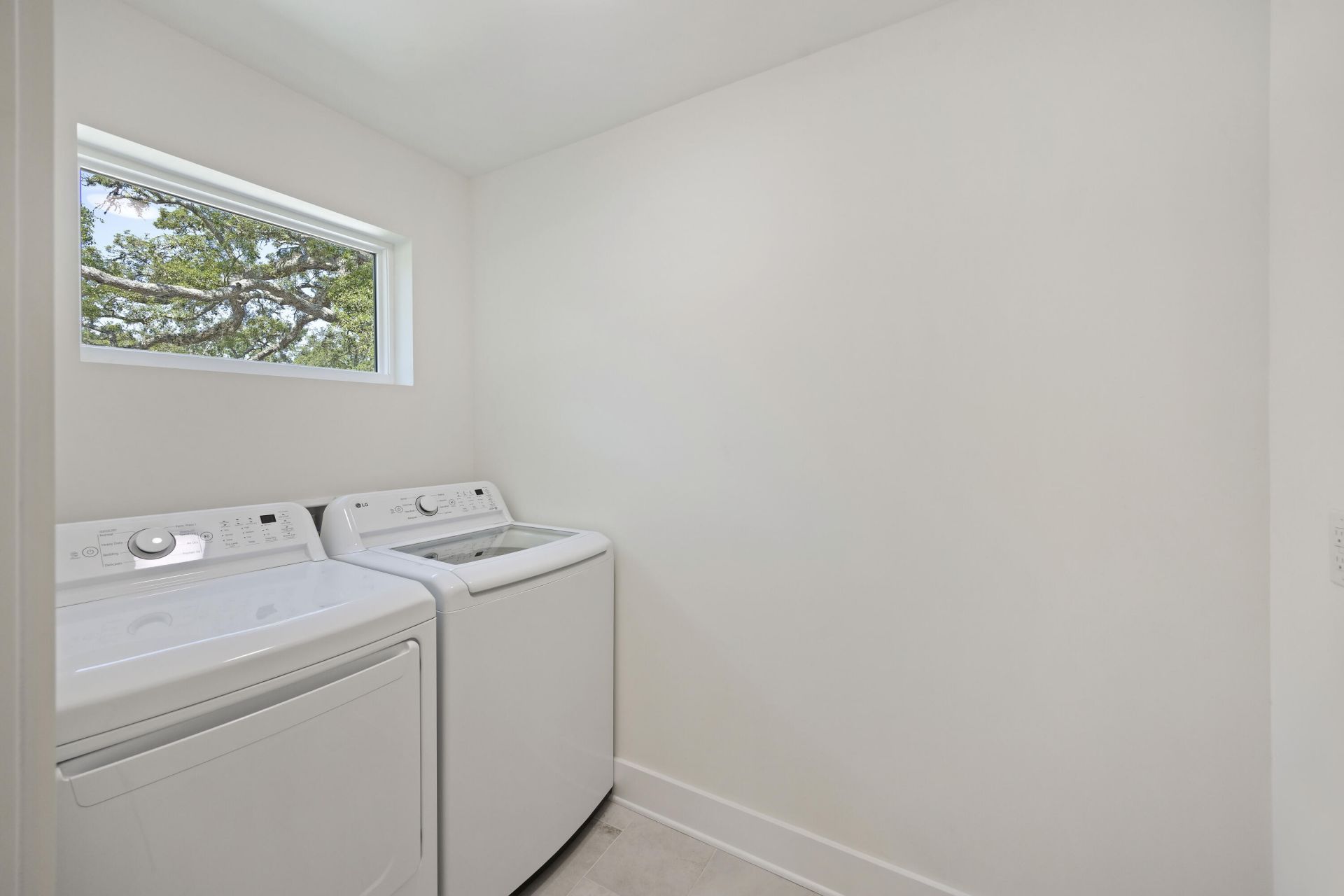 137 Sparrow Drive Photo 26