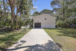 137 Sparrow Drive photo 4