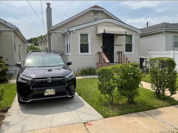 10206 213th Street , Queens Village, NY 11429