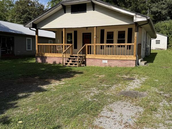 703 Tupelo Pike, Scottsboro, AL 35768
