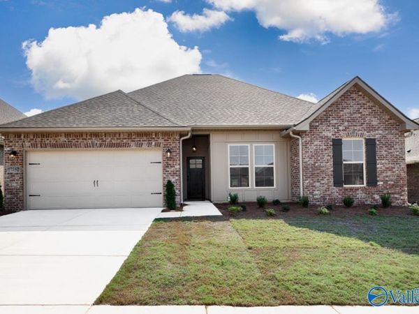 17752 Cabernet Street, Athens, AL 35613