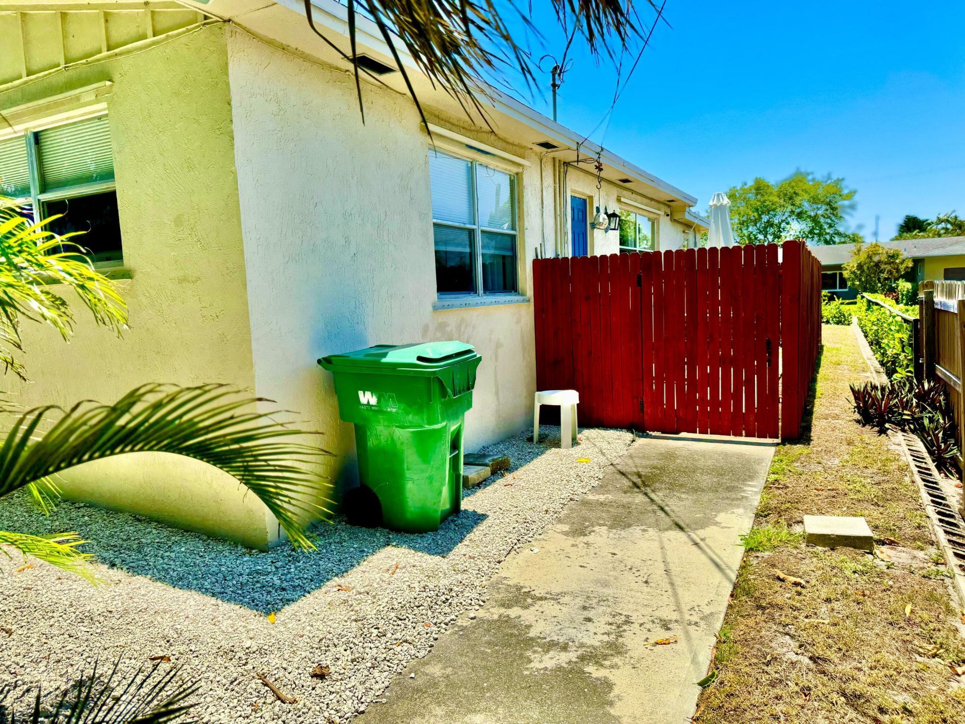 2401 Avenue Q, West Palm Beach, FL 33404 Photo