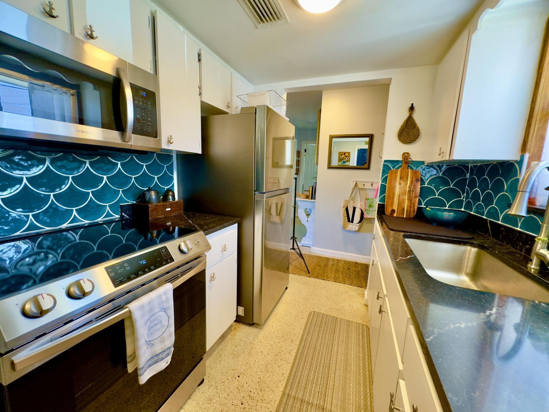 2401 Avenue Q, West Palm Beach, FL 33404 Photo