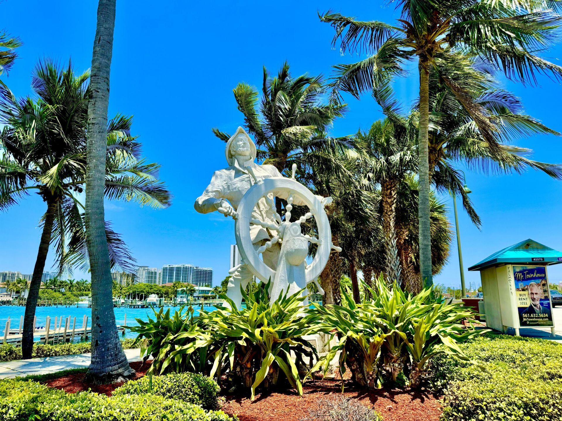 2401 Avenue Q, West Palm Beach, FL 33404 Photo