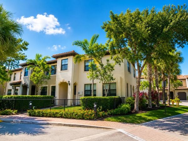 3390 NW 125th Avenue, Sunrise, FL 33323