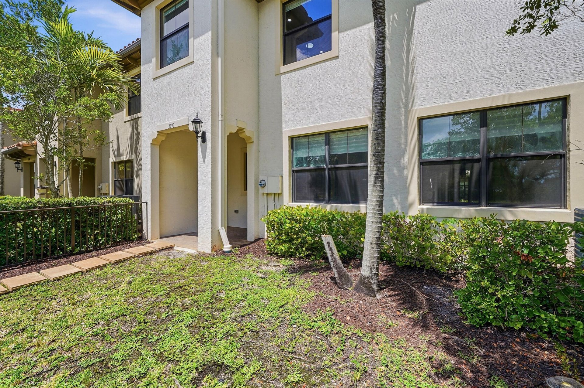 3390 NW 125th Avenue, Sunrise, FL 33323 Photo