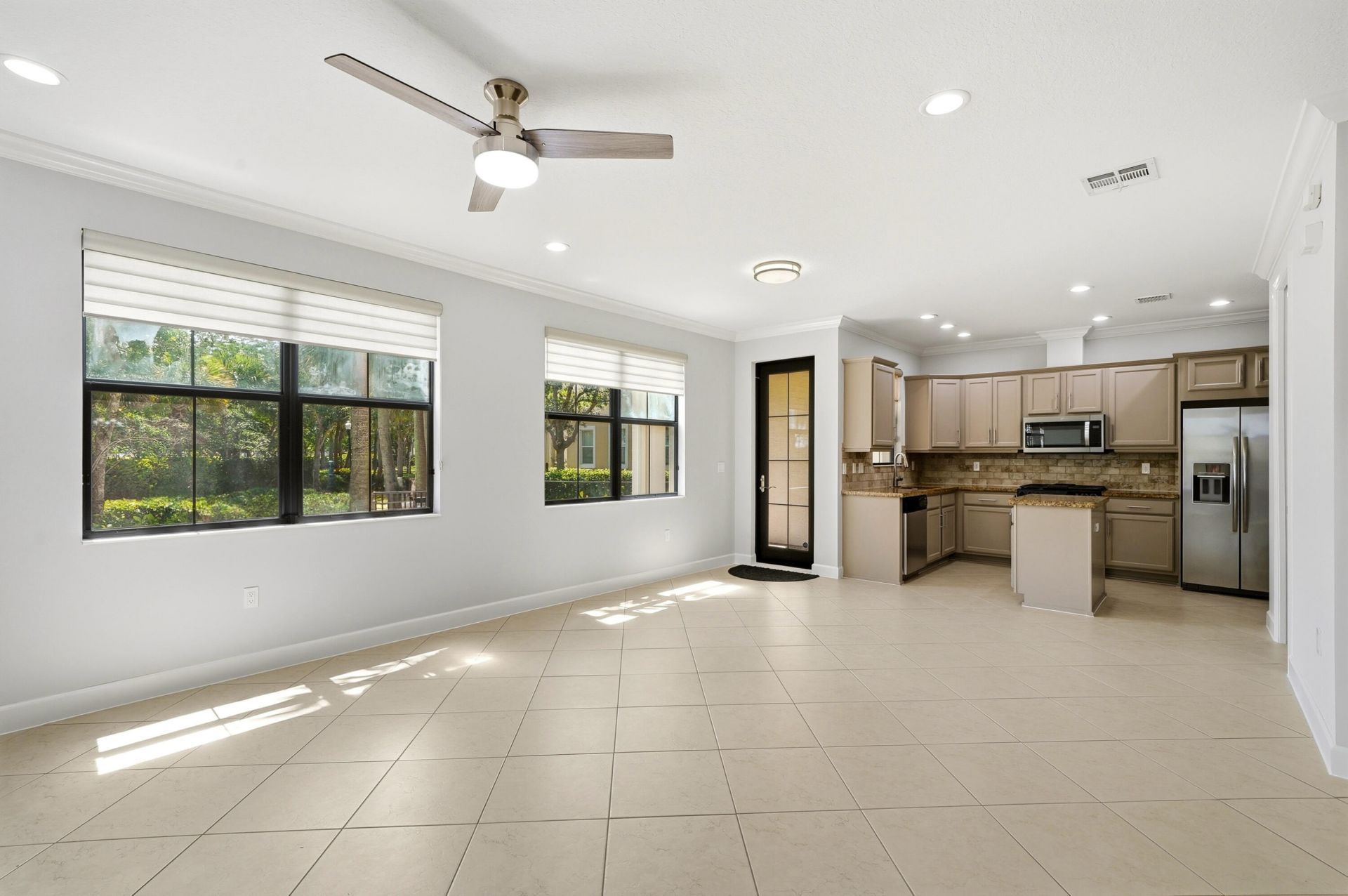 3390 NW 125th Avenue, Sunrise, FL 33323 Photo