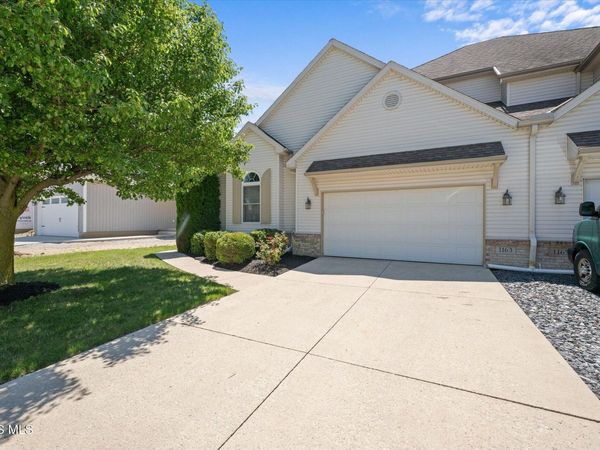 1163 Meadowlark Lane , Bowling Green, OH 43402