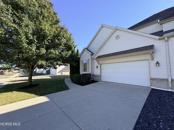 1163 Meadowlark Lane, Bowling Green, OH 43402