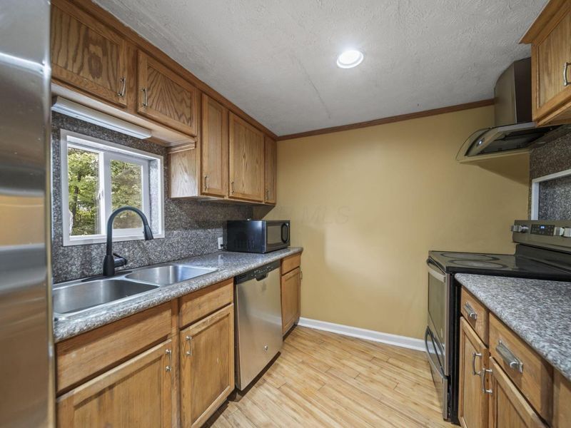 1404 Waggoner Road, Reynoldsburg, OH 43068 Photo 21
