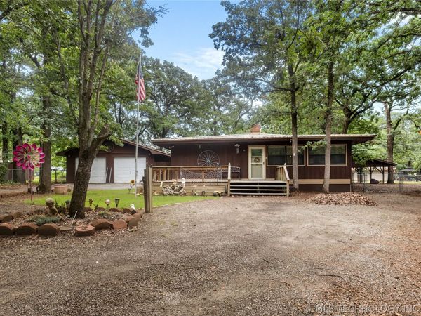 114581 Castaway Court , Eufaula, OK 74432