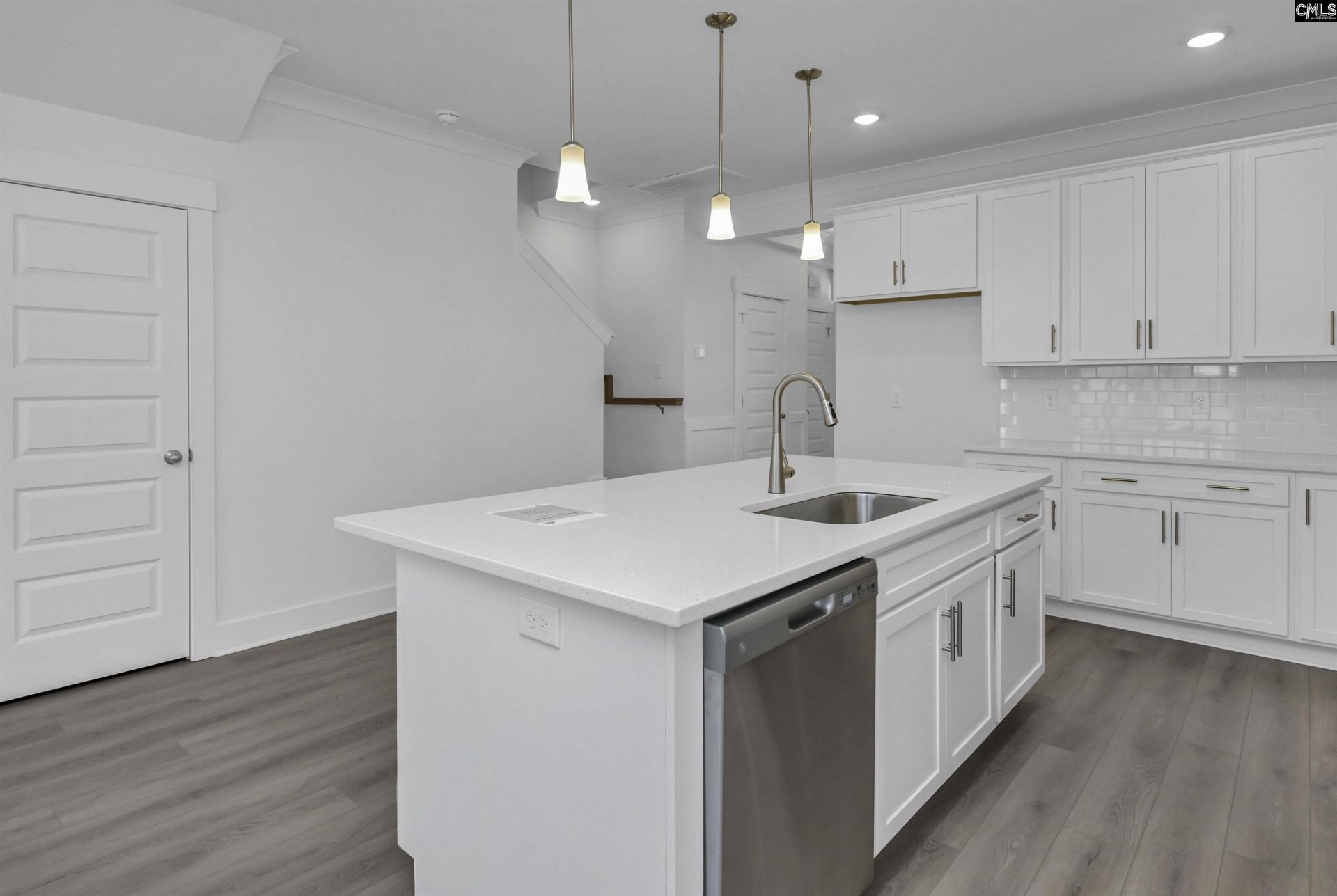 509 Adelaide Court  Photo 16