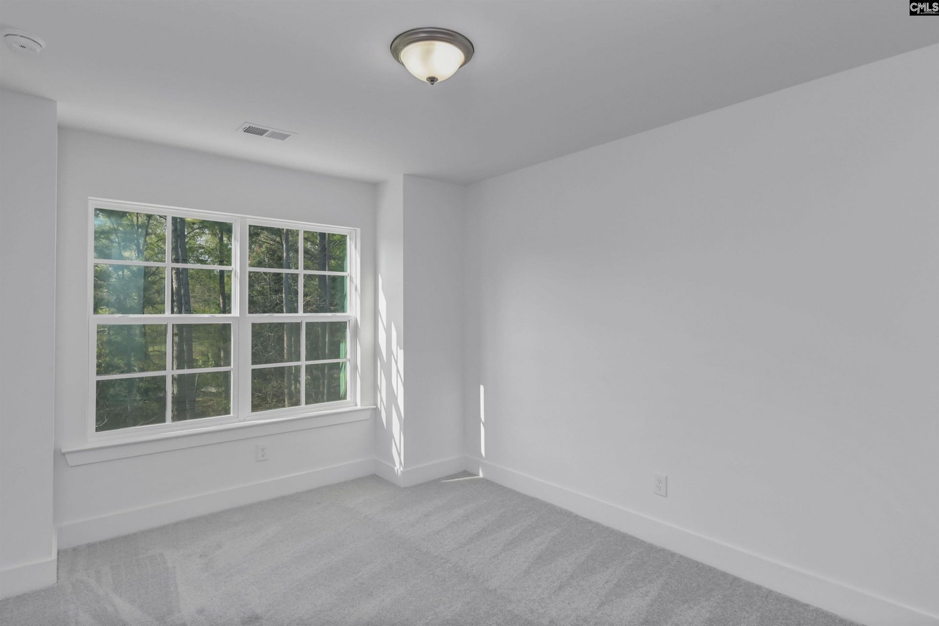 509 Adelaide Court  Photo 32