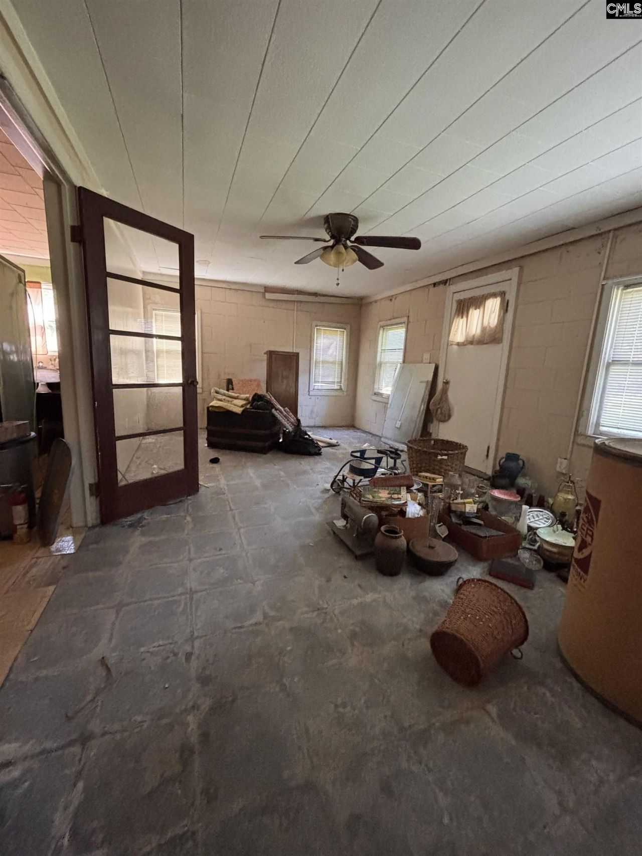 1806 Beechcreek Road  Photo 4
